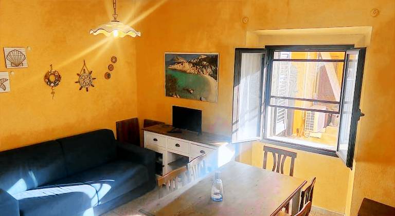 House with 2 rooms for 6 persons in San Teodoro