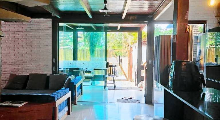 Lodge with yard, barbecue & terrace — photo 5