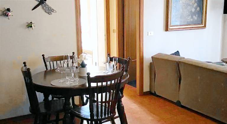 Apartment with 2 rooms for 5 persons — photo 4