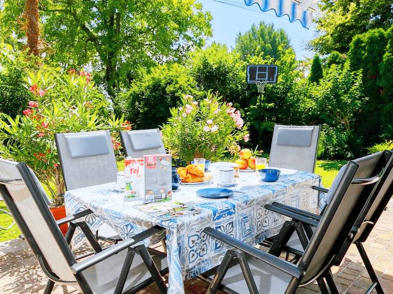 Apartman  Monoszló