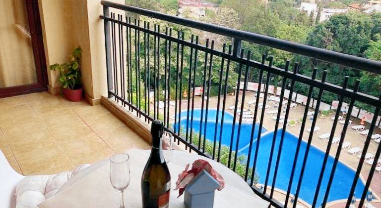 Holiday apartment with pool — photo 3