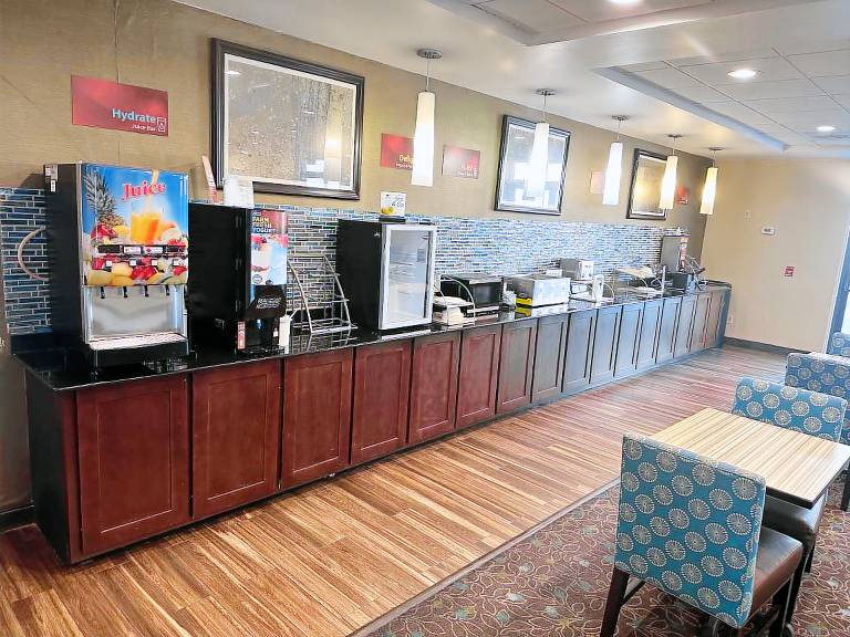 Wingate by Wyndham Harrisburg Near Hershey — photo 4