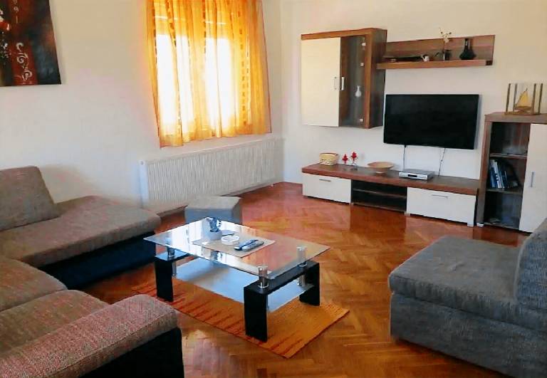Ferienwohnung  Betina