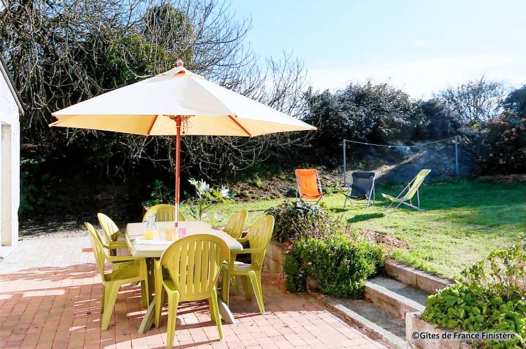 Pleasant gite with yard, patio & BBQ | Pets allowed — photo 2