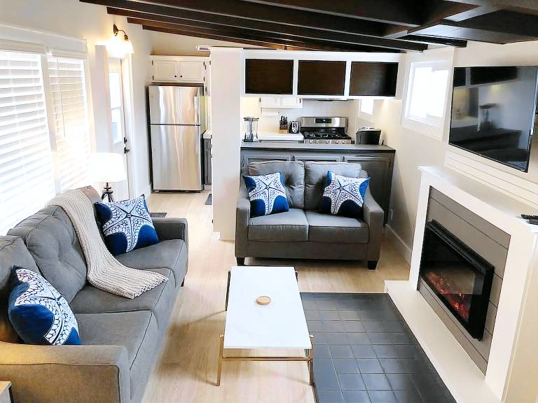 Cottage Newport Beach