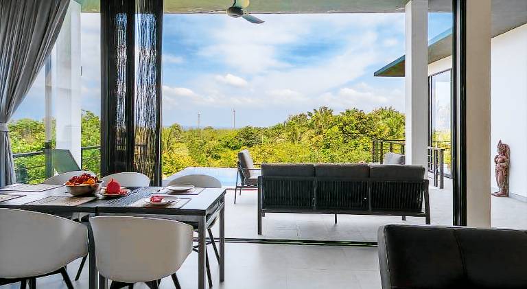 Spacious villa with pool | Pets allowed — photo 3