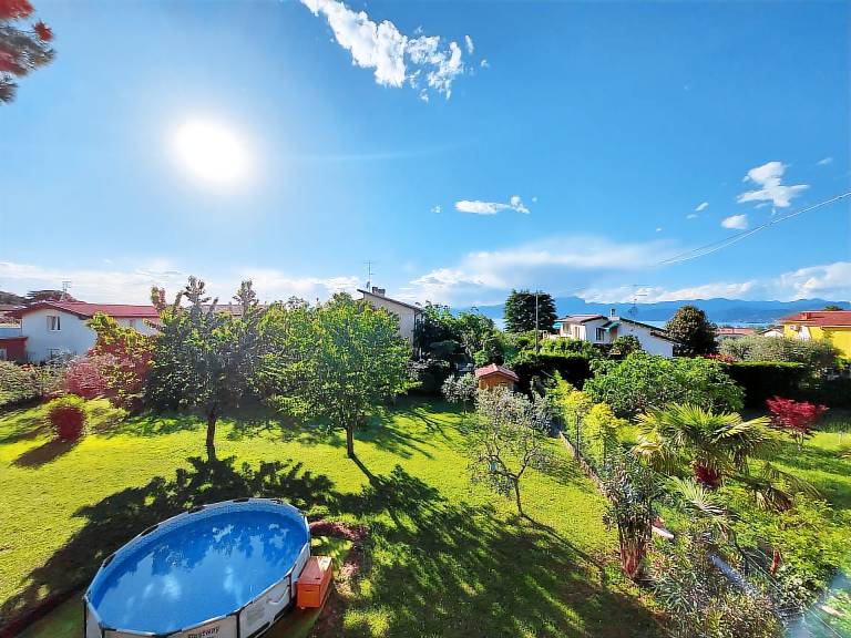 Regarda - "Casa Diamante" a Lazise con grande giardino privato — photo 5