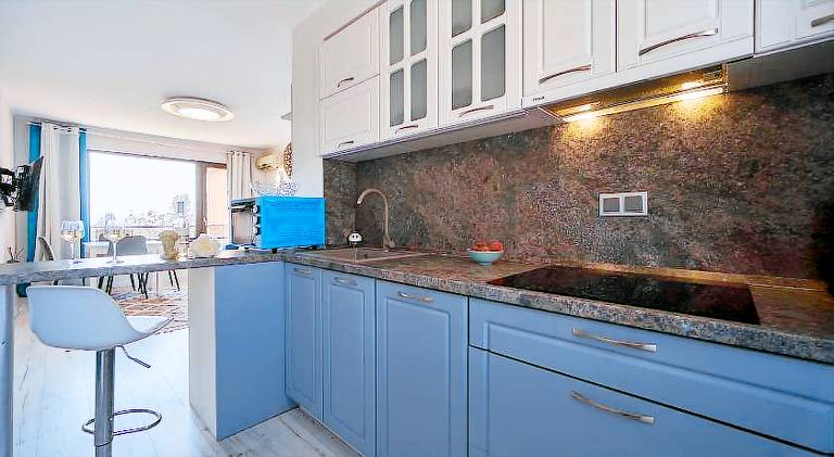 Apartment with pool — photo 2