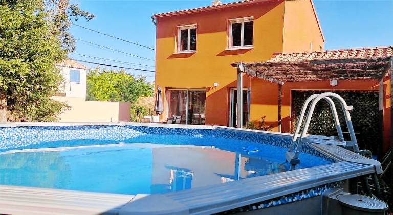 House with terrace, pool & garden — photo 4