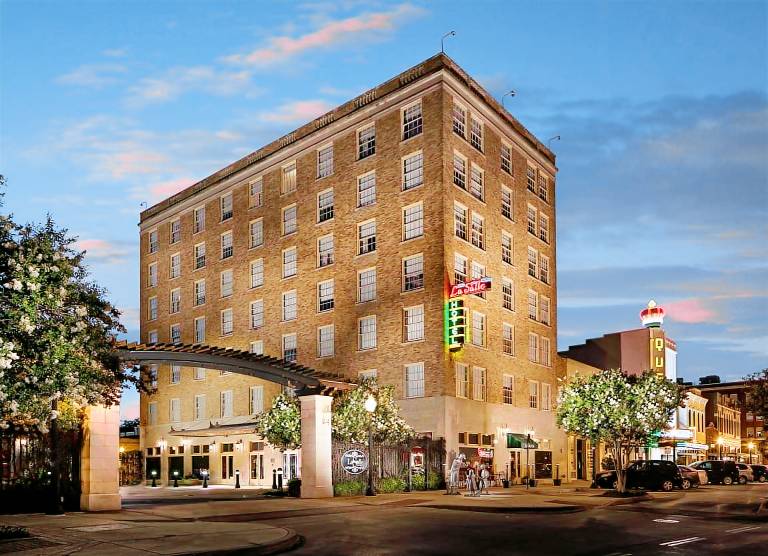The LaSalle Hotel, Bryan College Station, a Tribute Portfolio Hotel in Bryan, TX
