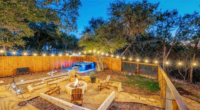 Hot Tub, Fire Pit, LUX Interior, Pet Friendly — photo 5