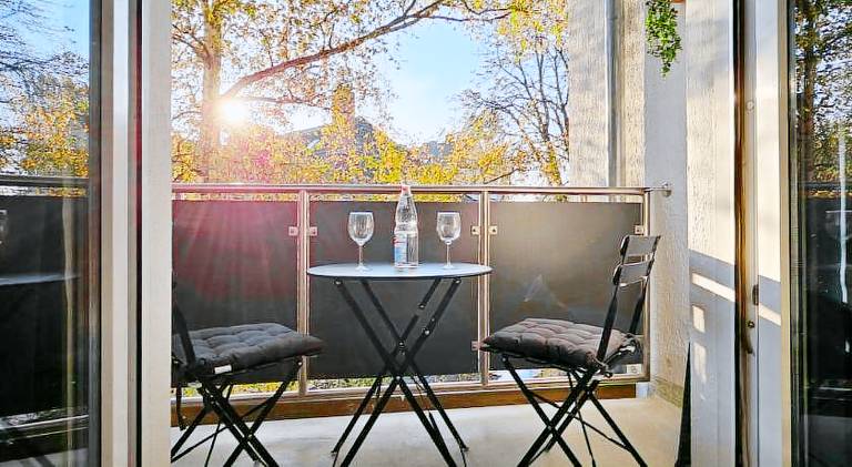 Modern Homes - Voll ausgestatte Wohnung - Balkon - Hotelbetten - 4K TV - WLAN — photo 2