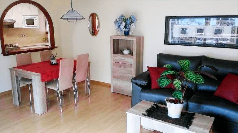 Holiday apartment with garden, terrace & barbeque | Next to the beach | Pets allowed in Cambrils