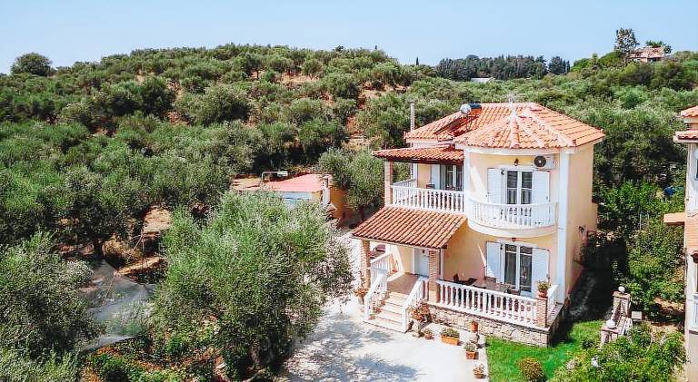Villa with 3 rooms for 6 persons — photo 3