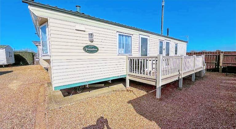 6 Berth Pet Friendly Static Caravan By Hunstanton Beach Ref 13011L in Hunstanton