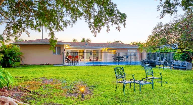 House with pool | Pet-friendly — photo 5