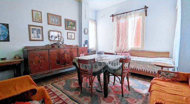 Apartment with 2 rooms for 6 persons in Chios