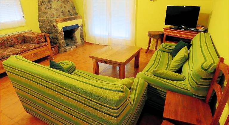 House with 4 rooms for 9 persons in Ávila