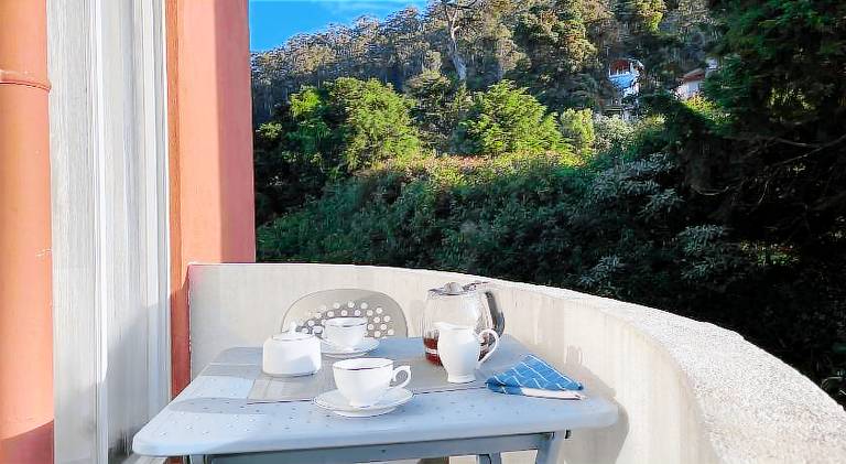 Beautiful serviced apartment with barbecue, garden & patio | Perfect for remote work | Pets allowed — photo 4