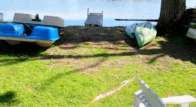 House with hot tub | Pets allowed in Indiana