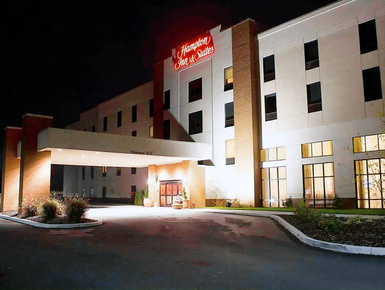 Hampton Inn & Suites Harrisburg/North in Harrisburg, PA