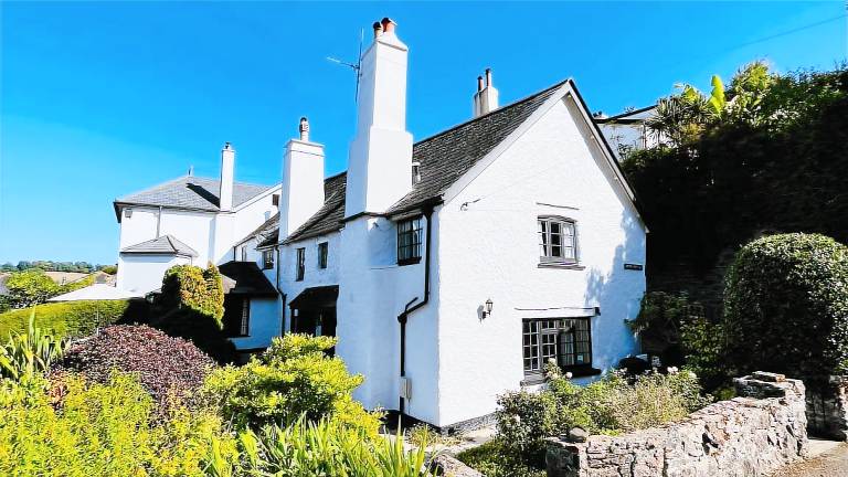 Cottage  Dartmouth