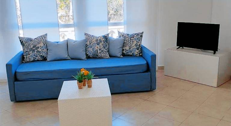 Villa with 2 rooms for 6 persons — photo 3