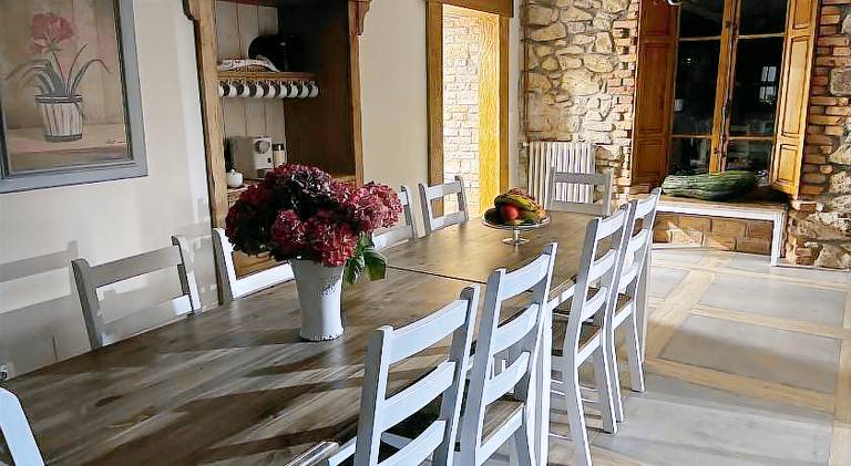 Ample villa with pool | Pets are welcome — photo 4