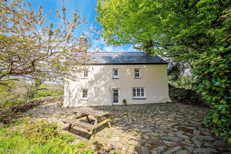Cottage  Criccieth