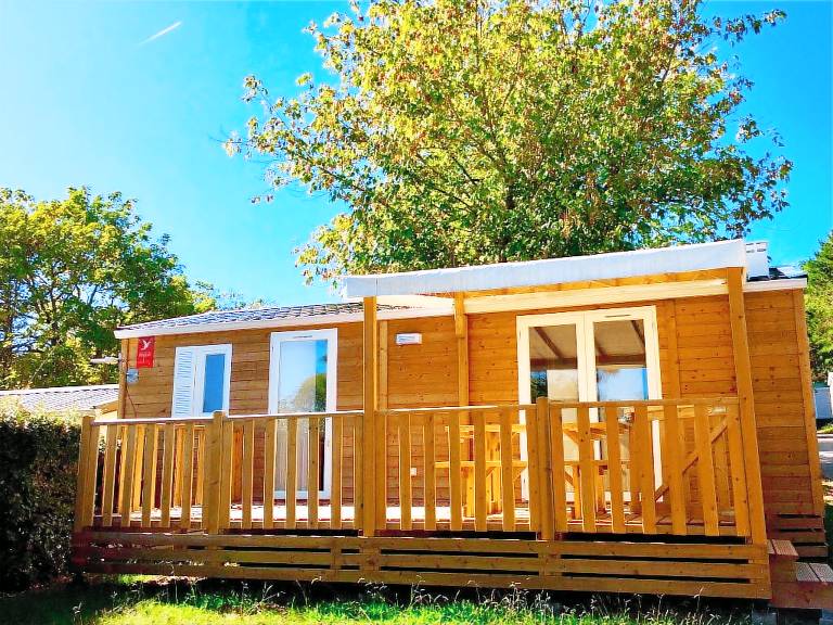 Child-friendly caravan with pool, garden & BBQ | Dogs allowed — photo 4