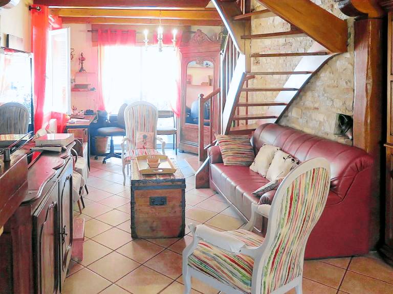 Fully equipped vacation home with barbecue, terrace & yard | Pets are welcome — photo 4