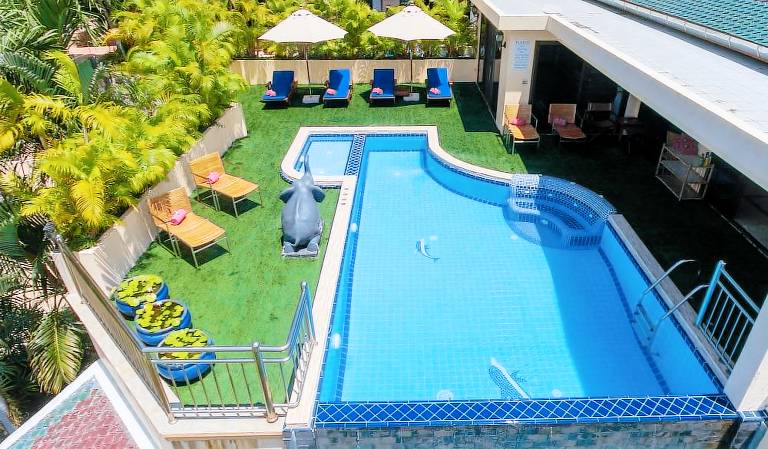 Villa Karon