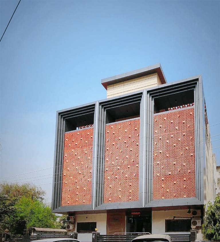 Square 9 Inn in Gurugram