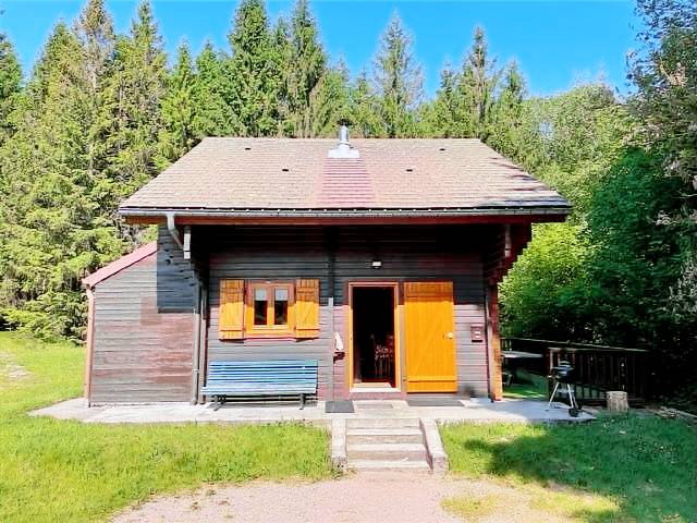 Chalet with garden, patio & BBQ | Mountain view — photo 5