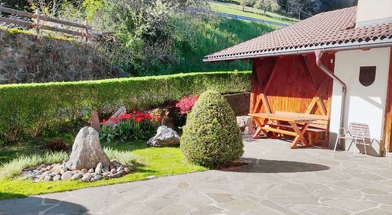 Wonderful farm with patio & yard | Dogs allowed — photo 3