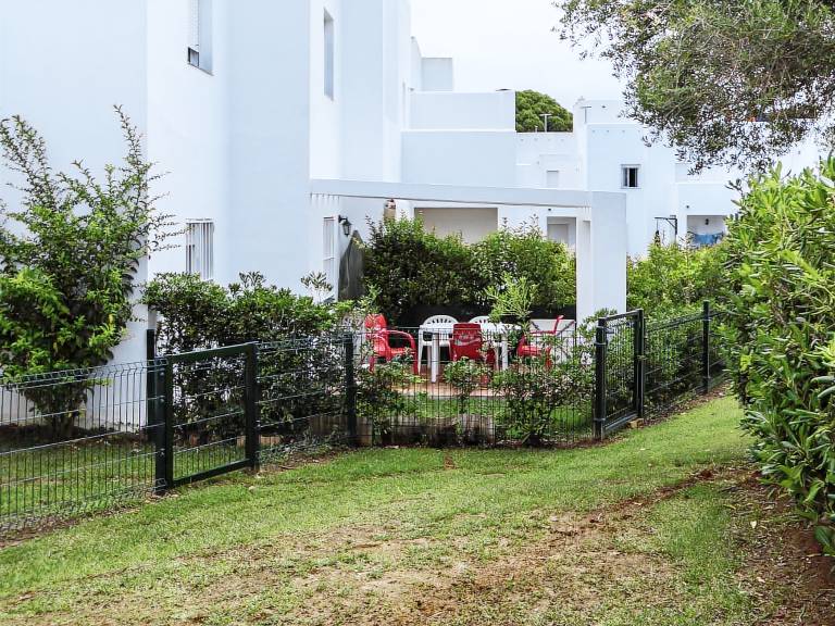 Villa with garden, pool & patio — photo 5