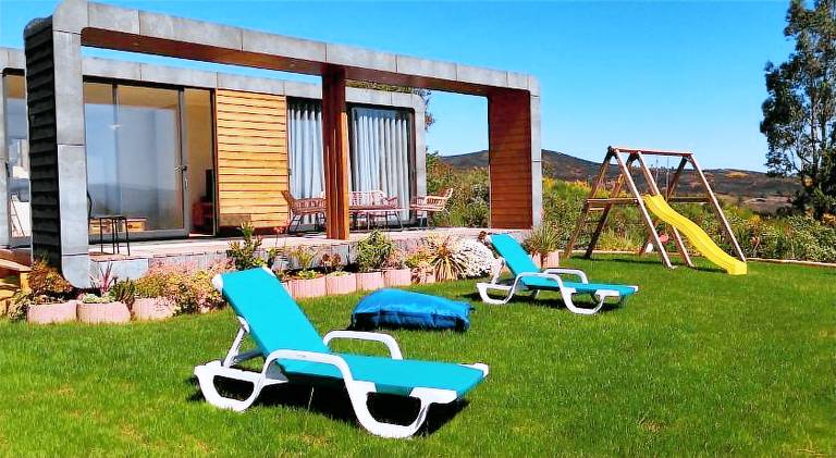 House with pool — photo 3