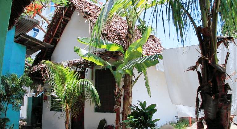 HOMELAND SWAHILI LODGE Nungwi Backpacker Apartments BUDGET — photo 3