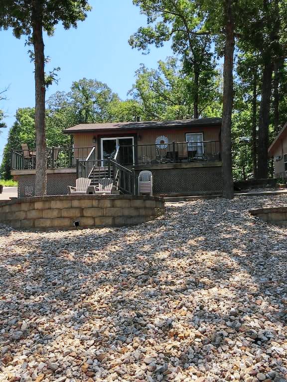 Cabin Lake Ozark