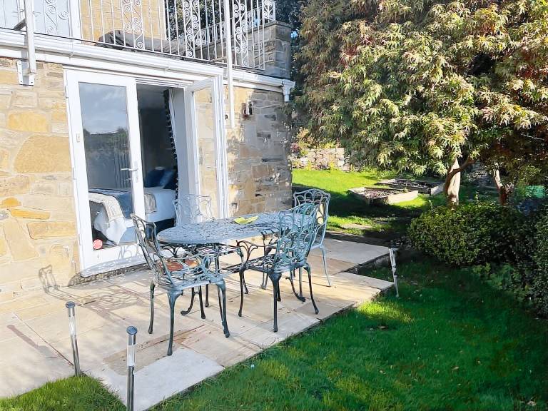 Brighouse Studio - Pet Friendly! - Free Parking — photo 2