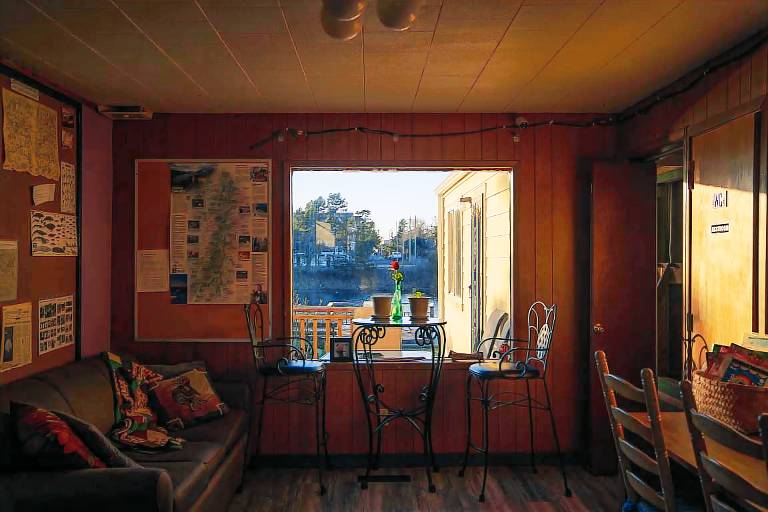 Seaside International Lodge & Hostel — photo 4