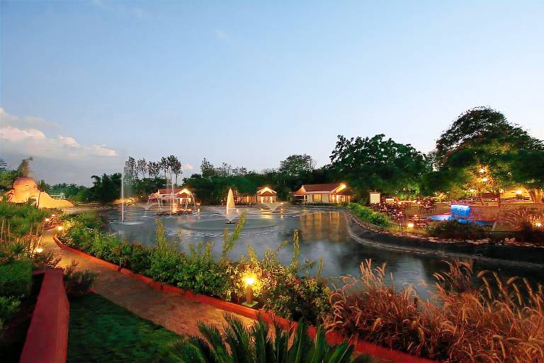 Silent Shores Resort & Spa