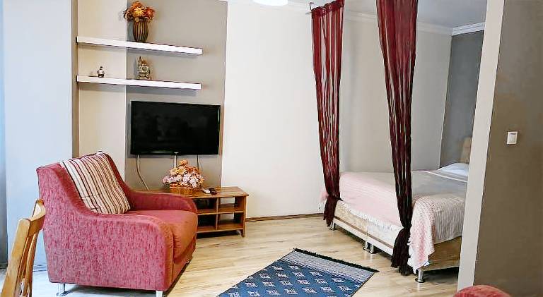Serviced apartment with terrace & barbecue in Çanakkale