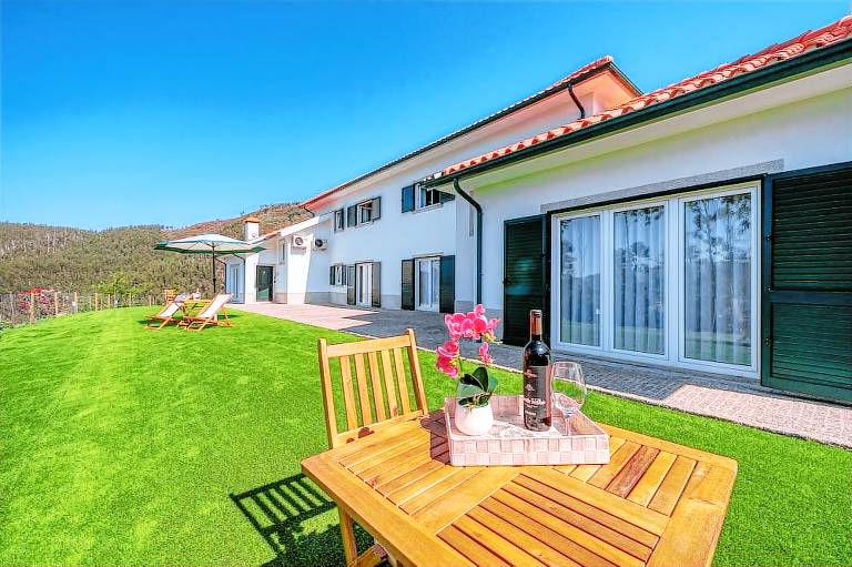 Central Suites Arouca
