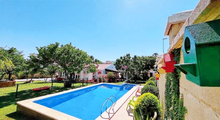 Wonderful vacation home with barbeque, garden & patio | Good for workation | Dogs allowed in Chiclana de la Frontera