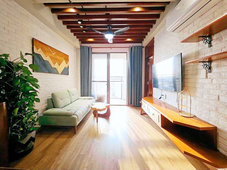 Unique 2 bedrooms home with cozy green vibes — photo 2