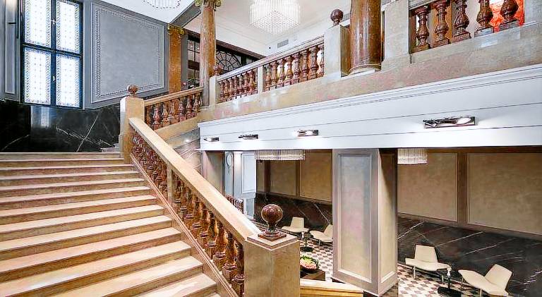 BANKHOTEL — photo 3