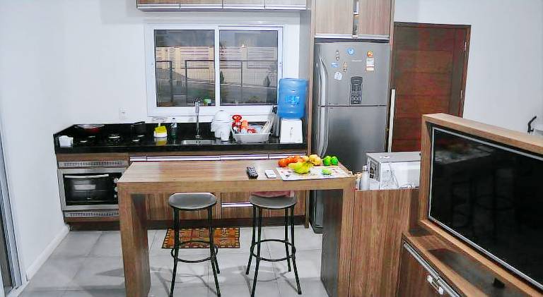 Vacation home with jacuzzi — photo 4