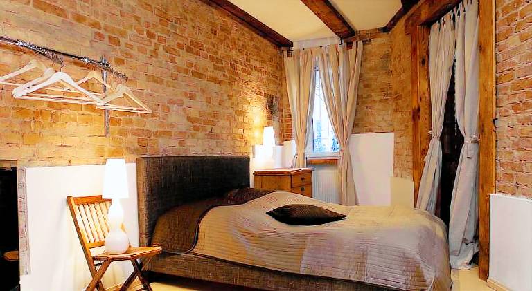 Apartment with 2 rooms for 5 persons in Berlin