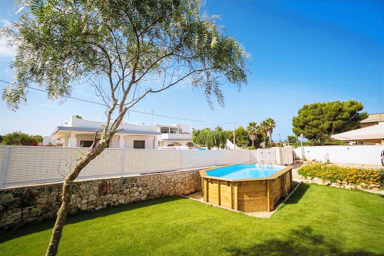 Big villa with garden, barbecue & private pool | Pets are welcome — photo 3